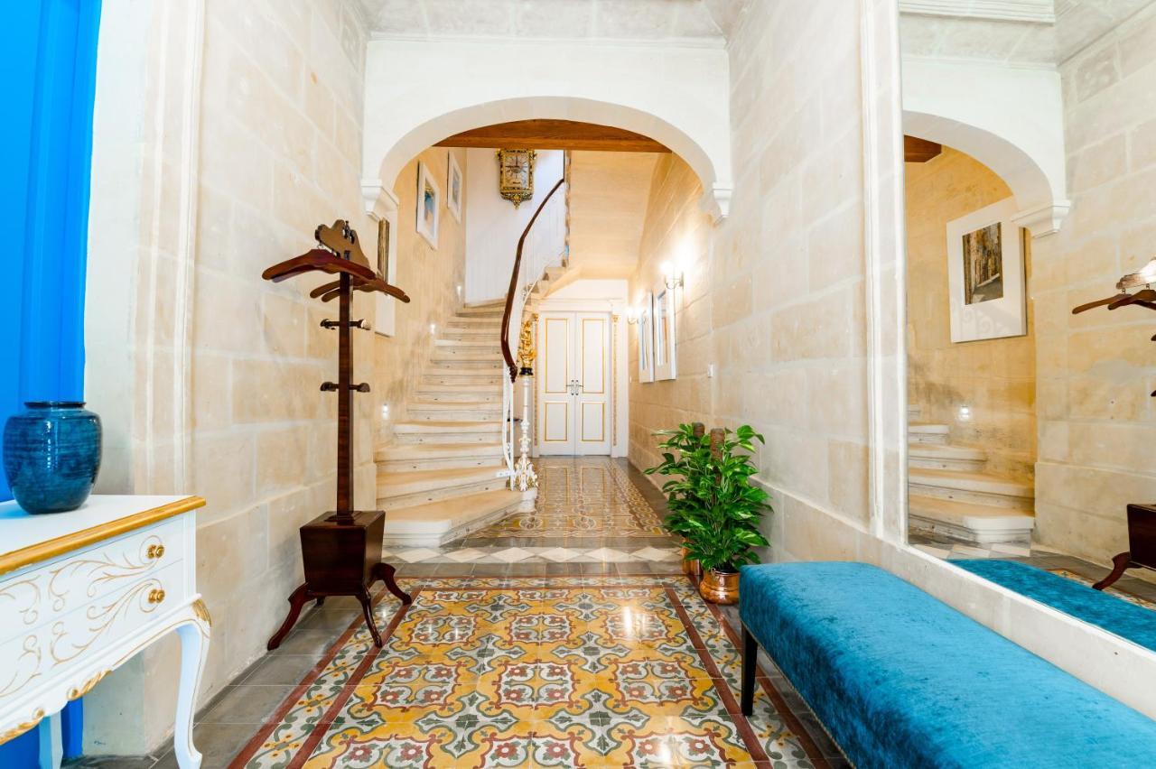 Monreal Boutique Townhouse - R024Rm4 Hotel Paola Luaran gambar