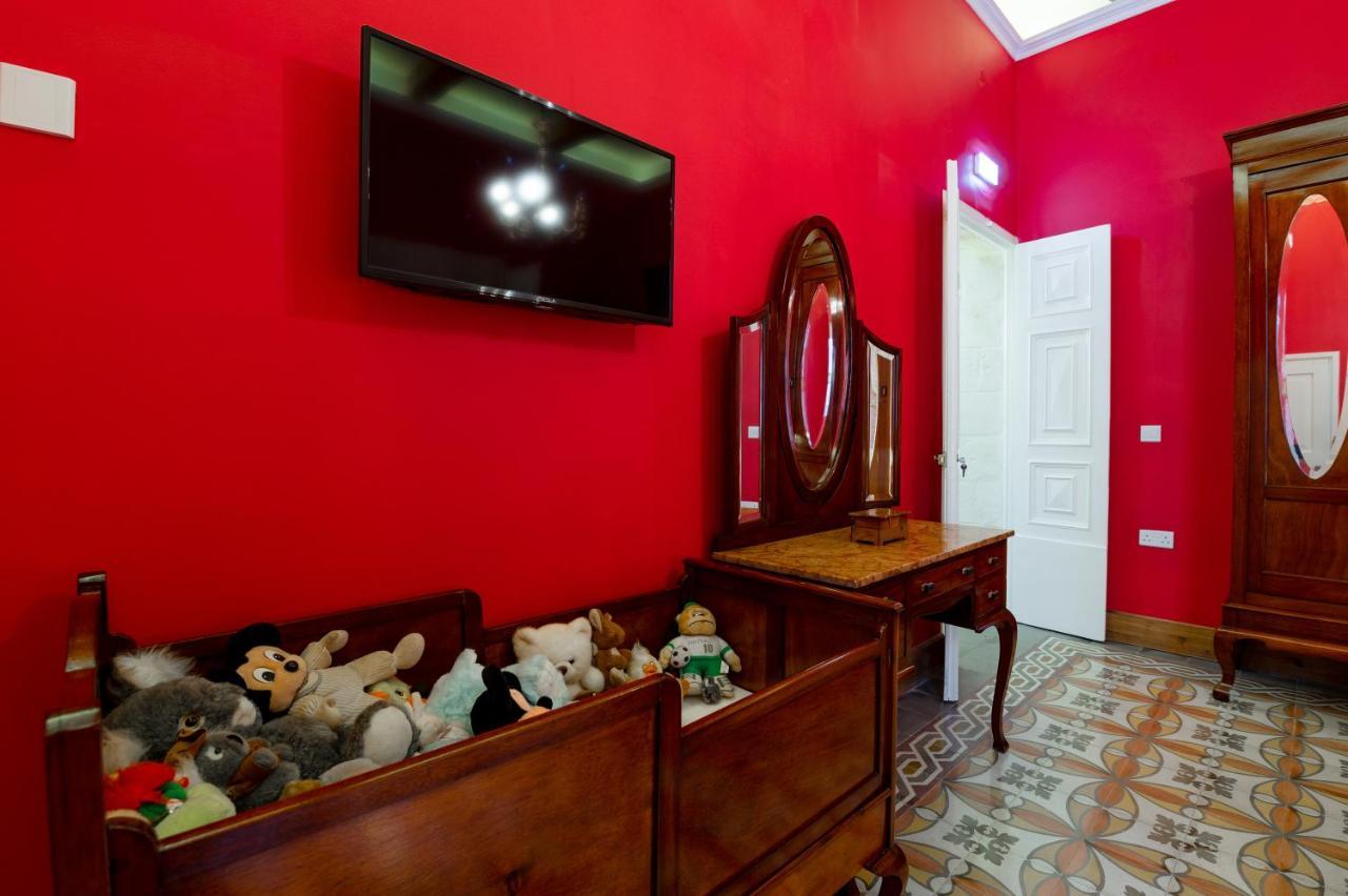 Monreal Boutique Townhouse - R024Rm4 Hotel Paola Luaran gambar